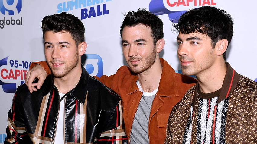 The Jonas Brothers Coordinated Their Concert Outfits, and, jonas brothers 2020 HD wallpaper
