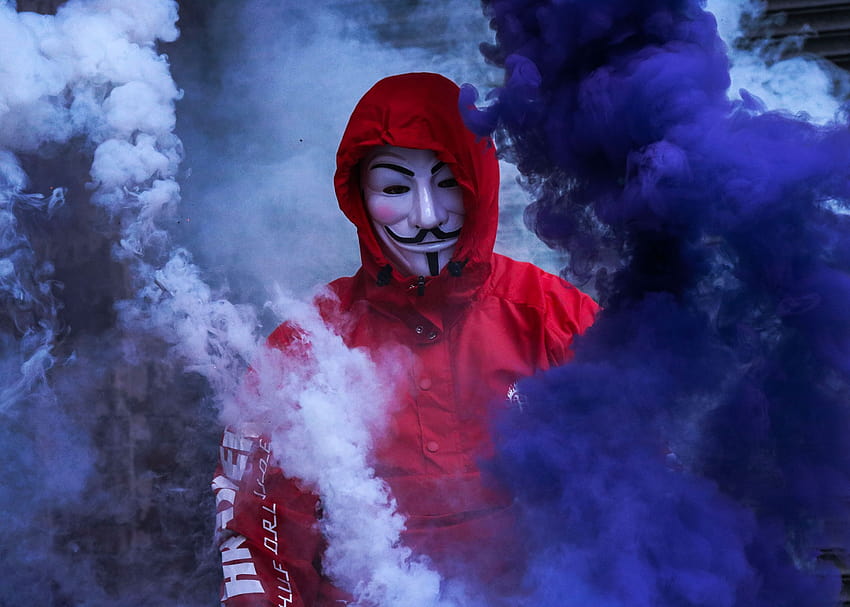 Hacker Anonymous Mask Girl, hacker standing HD wallpaper