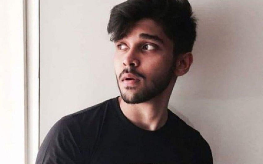 Dhruv Vikram issues a statement after his car rams into auto HD wallpaper