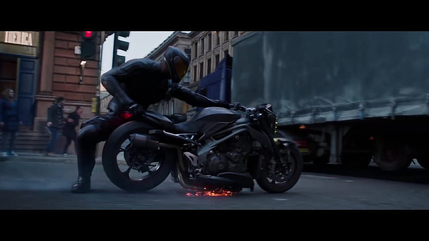รถจักรยานยนต์ Triumph ใช้งานโดย Idris Elba ใน Fast & Furious Presents: Hobbs & Shaw วอลล์เปเปอร์ HD