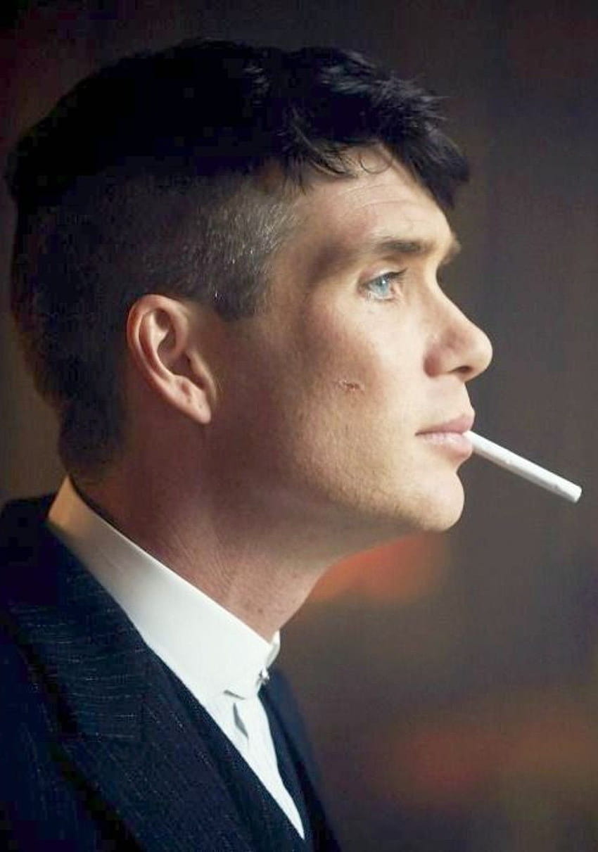 Cillian Murphy, Thomas Shelby Peaky Blinders rolünde, thomas shelby sigara içiyor HD telefon duvar kağıdı