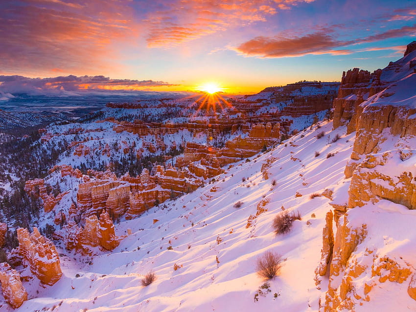 Sunrise Winter The First Sun Rays In The Bryce Canyon National Park In Southwestern Utah United States : 13, bryce national park winter HD wallpaper