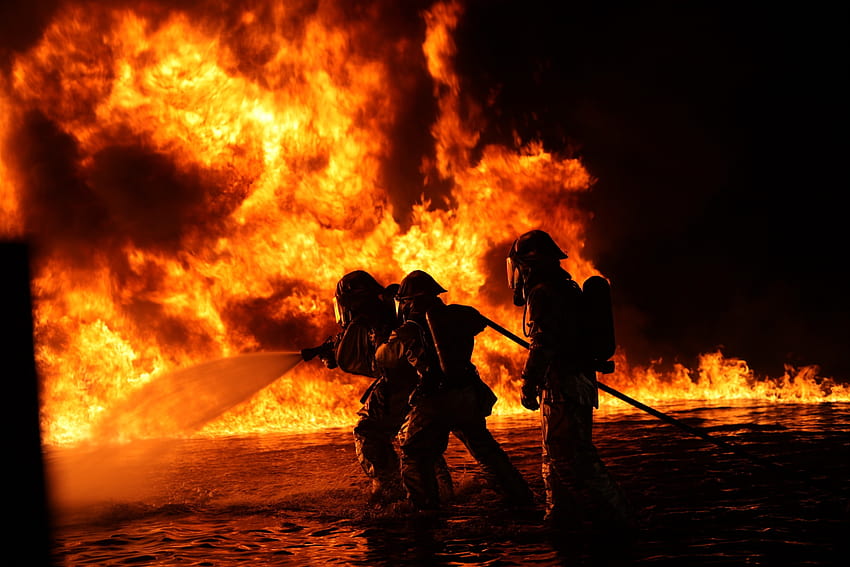 Fire Fighters Fighting The Knysna Fire, fire fighting HD wallpaper