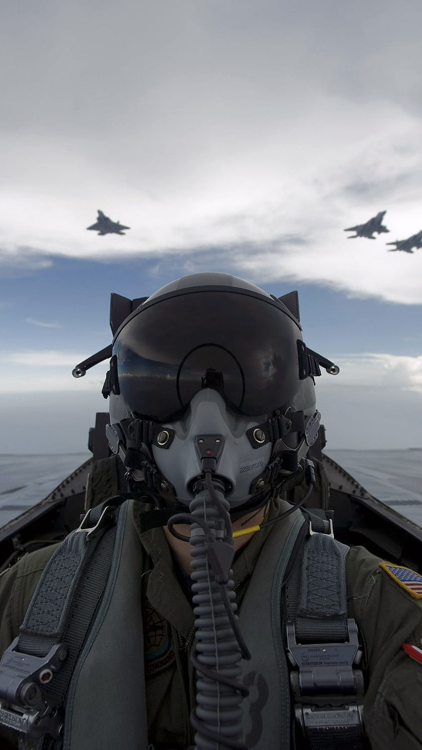 パイロット、戦闘機のヘルメット HD電話の壁紙