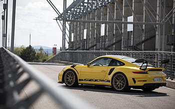 Preview: 2022 Porsche 911 receives tech updates, GT3 track special
