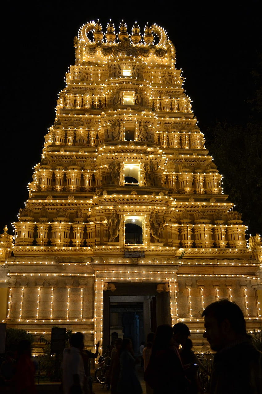 Centered Front Golden Entrance Gopuram Tower Stock Photo 564954700 |  Shutterstock