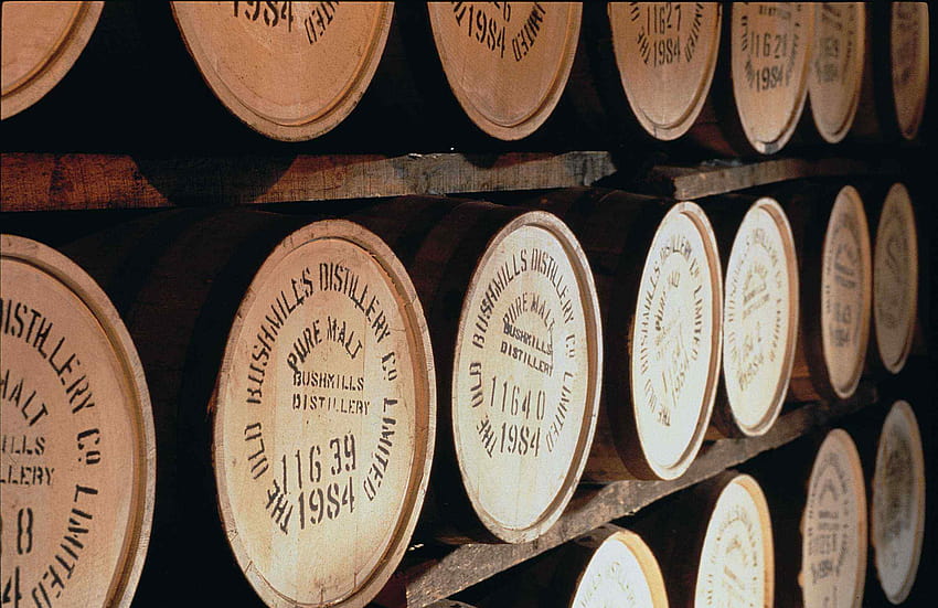ウイスキーを知る: バーボン、スコッチ、ライ麦、スコッチ ウイスキーの違い 高画質の壁紙