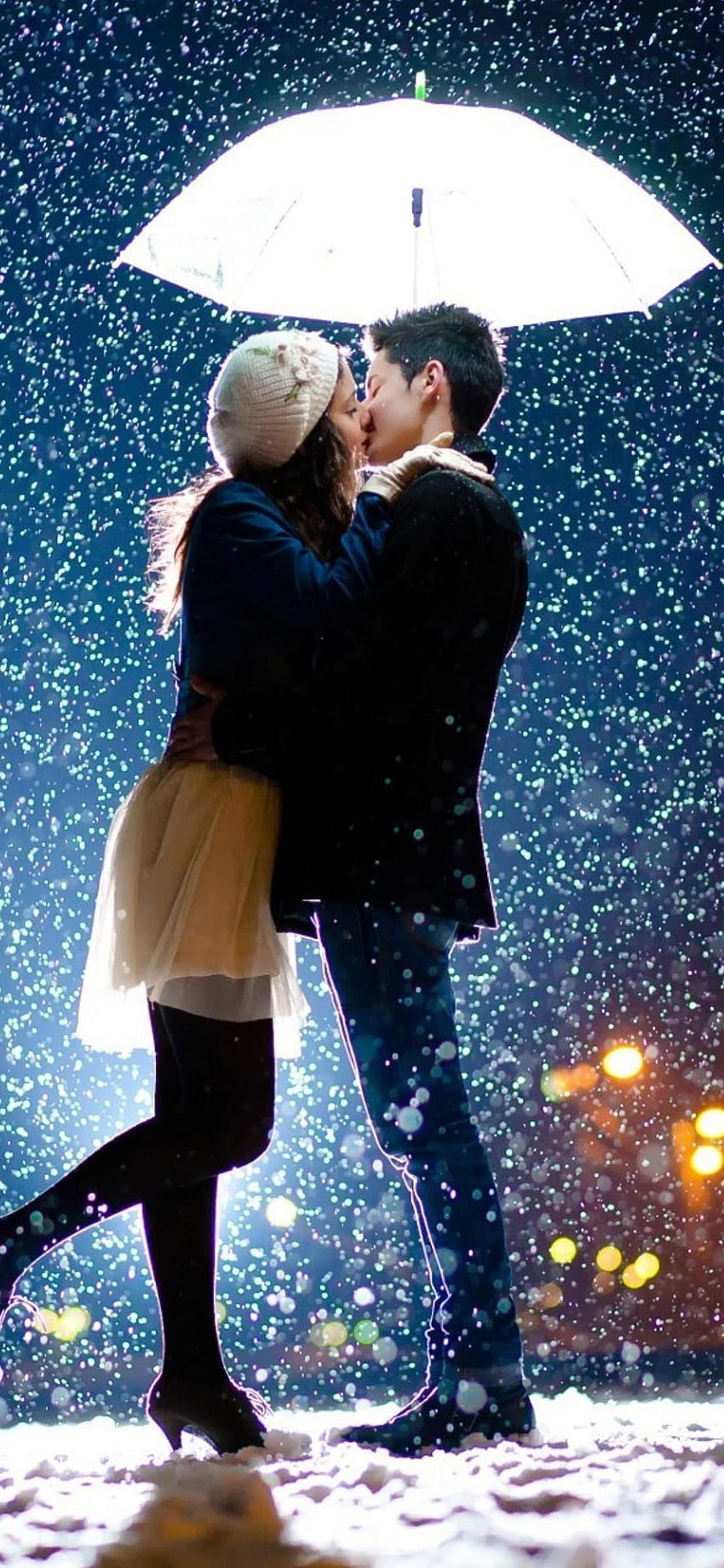 1242x2688 Couple Kiss In Snow Iphone XS MAX, kiss iphone HD phone wallpaper