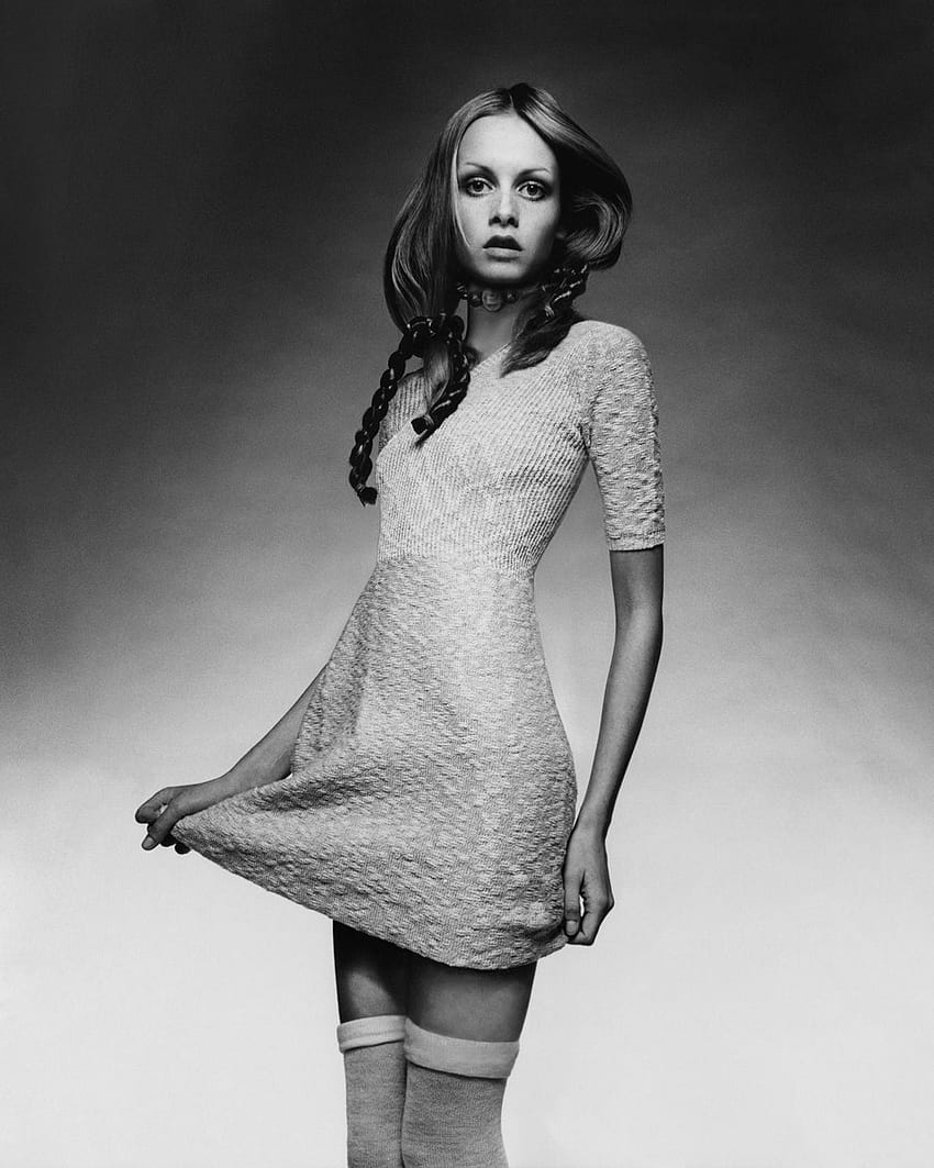 Celebrating Sixties Icon Twiggy on Her 65th Birtay HD phone wallpaper