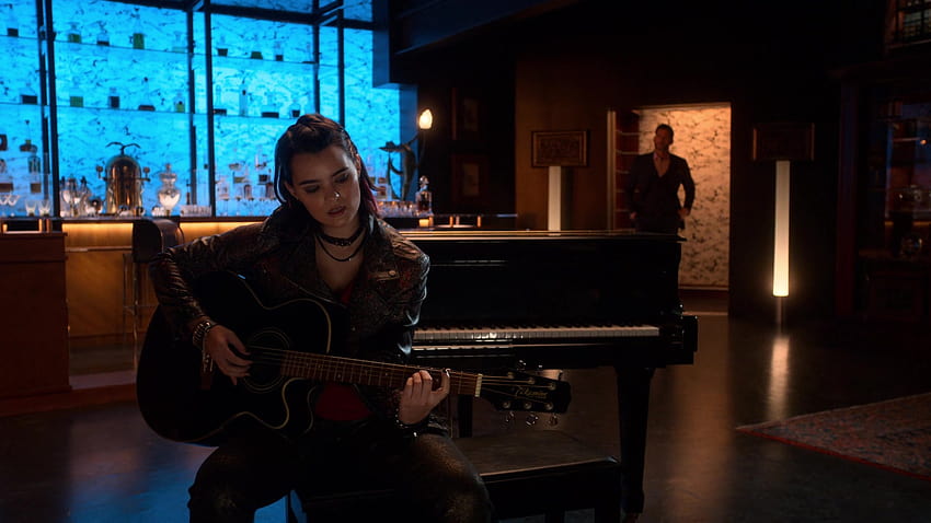 Takamine Guitar Of Brianna Hildebrand As Rory In Lucifer S06E06, brianna hildebrand lucifer rory HD wallpaper