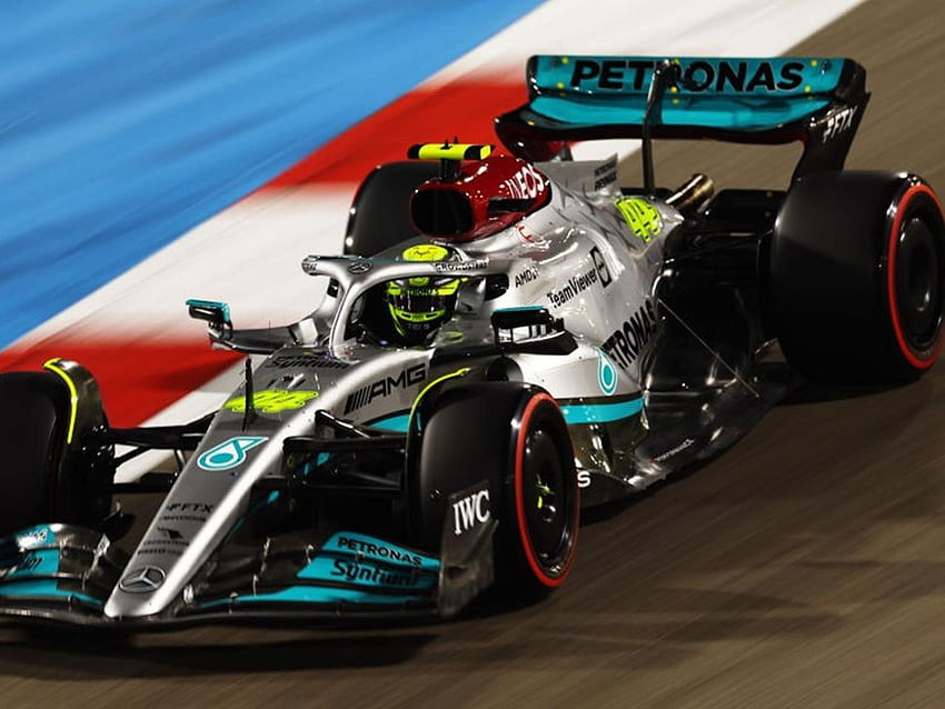 Mercdedes driver Lewis Hamilton 'back racing, doing what I love' at Bahrain Formuka 1 Grand Prix, lewis hamilton car 2022 HD wallpaper