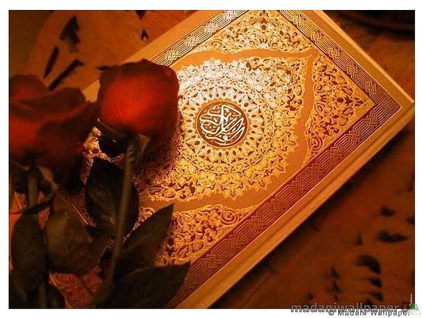 Latar Belakang Quran yang Indah Wallpaper HD