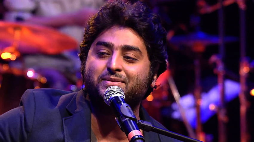 Arijit Singh with his soulful performance on the stage 2016 most popular HD wallpaper
