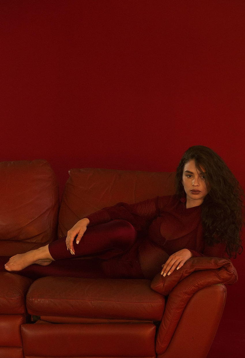 Sabrina Claudio's newest singles are going to take you to another planet HD phone wallpaper