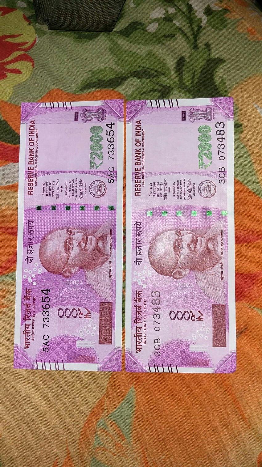 Banknot 2000 rupii indyjskich Tapeta na telefon HD