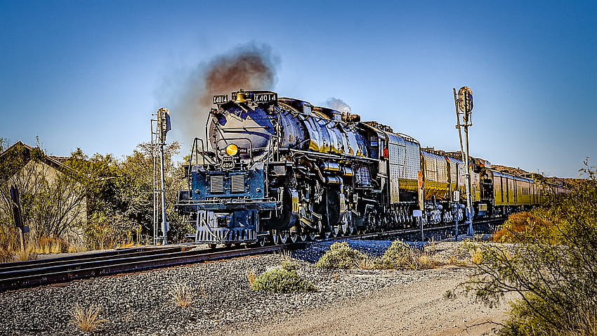 Big Boy 4014, l'une des plus grandes locomotives à vapeur du monde, traverse le Texas Fond d'écran HD