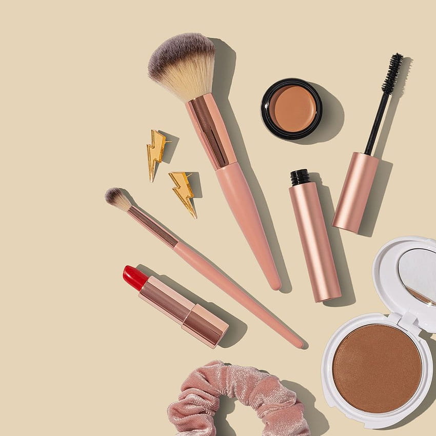 90 Makeup Backgrounds : Backgrounds, makeup kit HD phone wallpaper