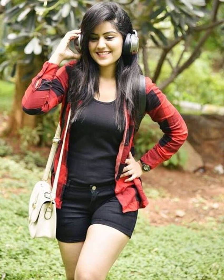 Jothe Jotheyali Kannada Serial Fame Megha Shetty Unseen HD phone wallpaper