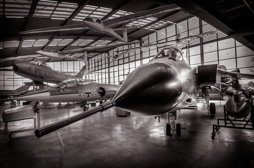: hangar, aviation, black and white, airplane, aerospace engineering, aircraft, monochrome graphy, tourist attraction, museum, space 4267x2824, air museum HD wallpaper