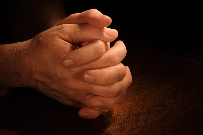 5 Mani in preghiera Sfondo HD