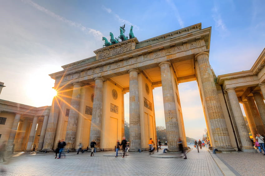 Puerta de Brandeburgo en Berlín Alemania Lugar turístico, ciudad de Berlín fondo de pantalla