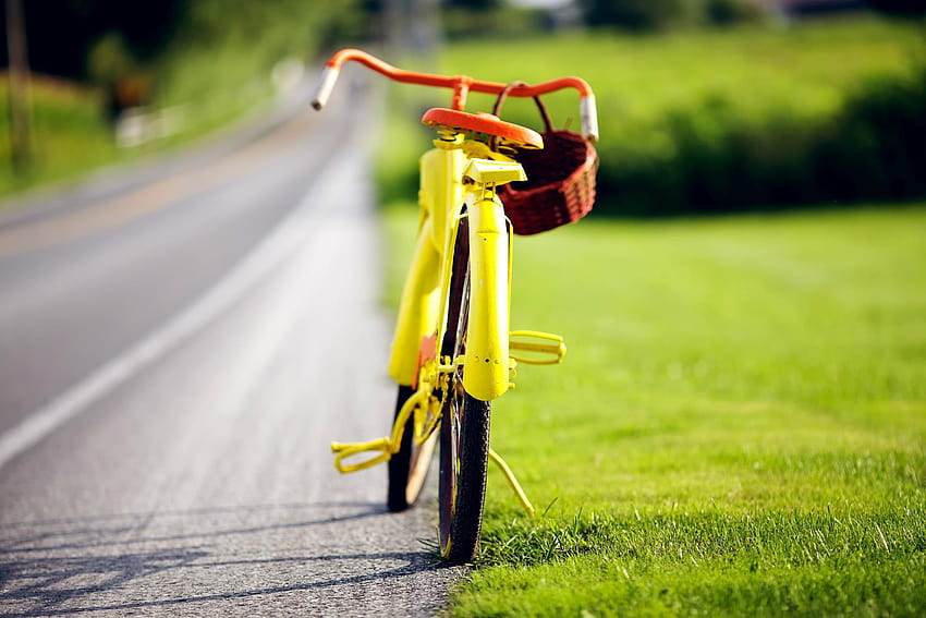 Yellow Vintage Bike / and Mobile Backgrounds HD wallpaper | Pxfuel