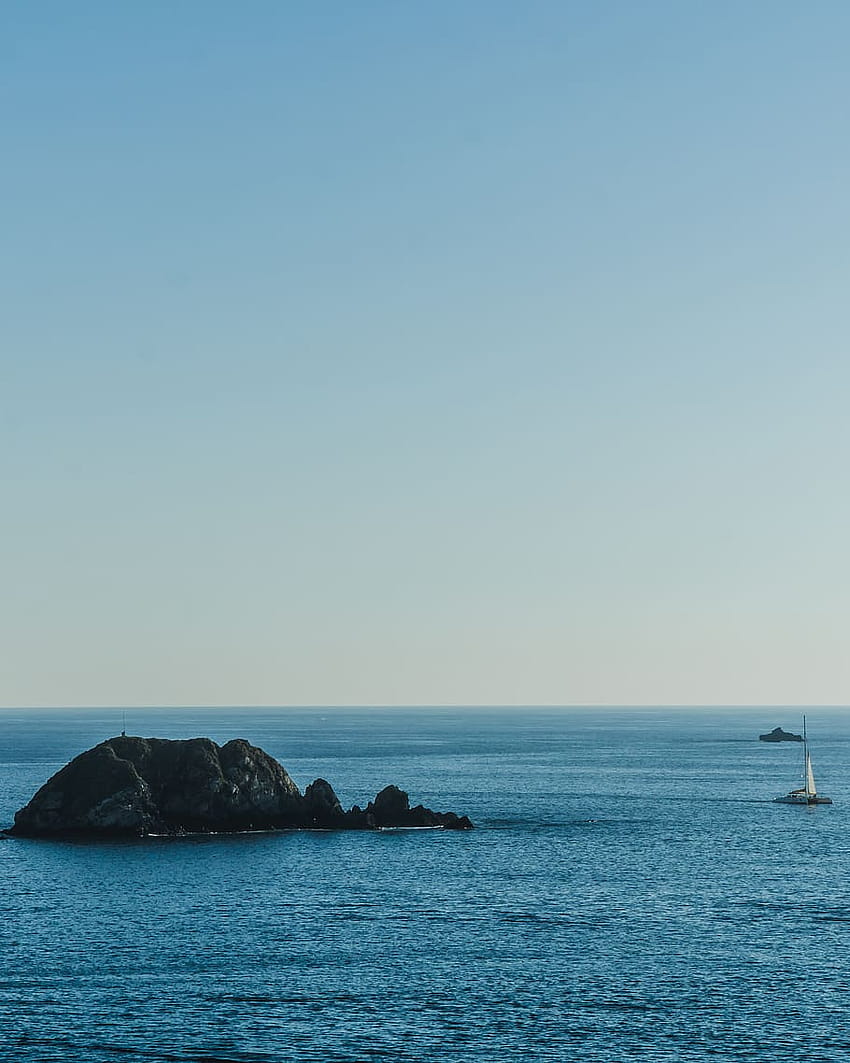 : pulau hitam pada siang hari, samudra, alam, luar ruangan, horizon hitam siang hari wallpaper ponsel HD