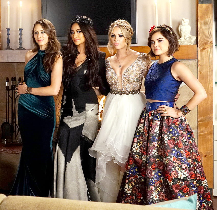 Pretty Little Liars Prom: Go Behind the Scenes of the Glam Episode!, gadis prom Wallpaper HD