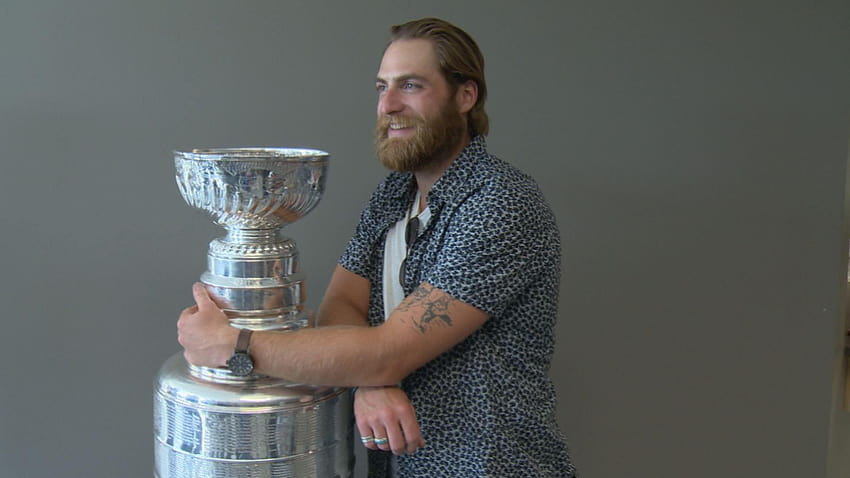 Braden Holtby brings Stanley Cup to Lashburn, Sask. HD wallpaper