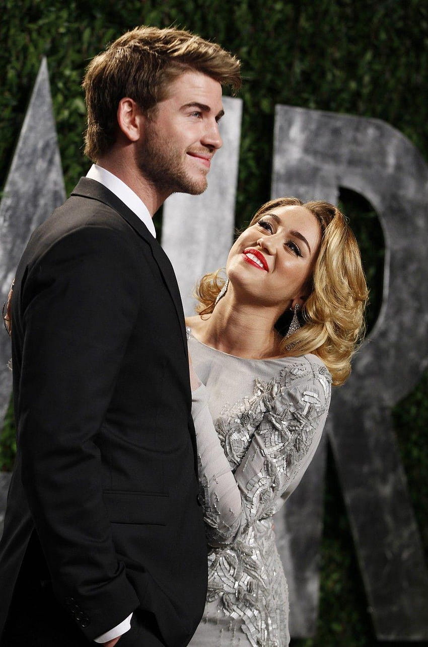 Liam Hemsworth And Miley Cyrus , Backgrounds, miley cyrus and liam hemsworth HD phone wallpaper