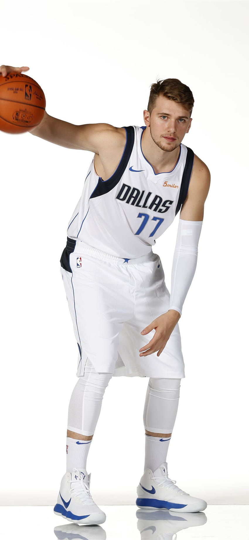 Luka Doncic on Dog, luka doncic aesthetic HD phone wallpaper