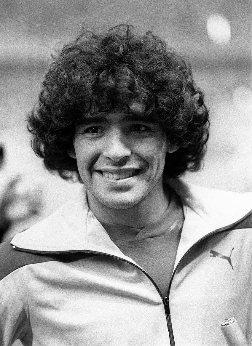 Diego Maradona war ein zutiefst menschlicher Superstar, Maradona schwarz und weiß HD-Handy-Hintergrundbild
