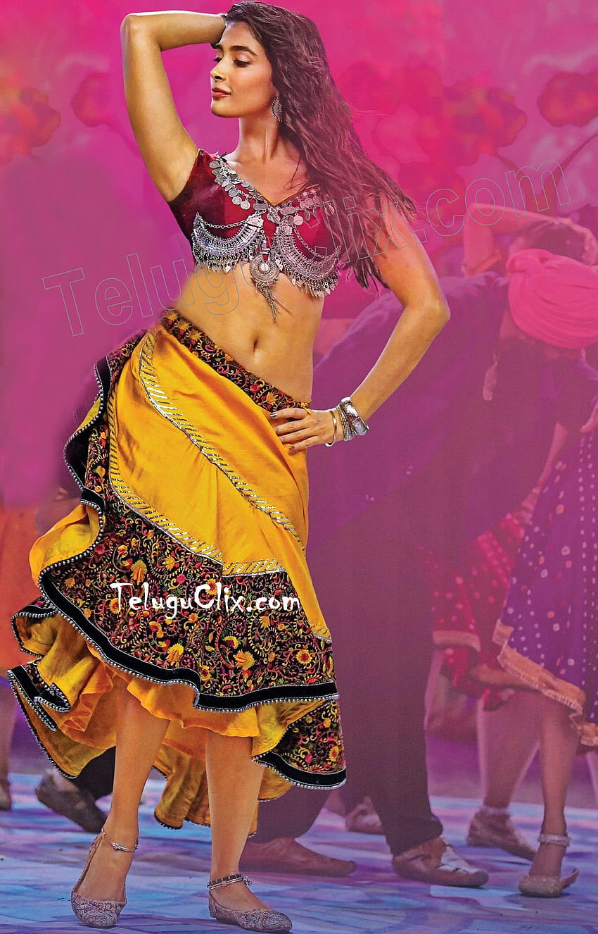 Pooja Hegde in From Maharshi Movie HQ Stills, pooja hegde ombelico Sfondo del telefono HD