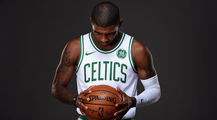 Das alternative Cover von NBA 18 Kyrie Irving zeigt Celtics-Uniform, Kyrie Celtics HD-Hintergrundbild