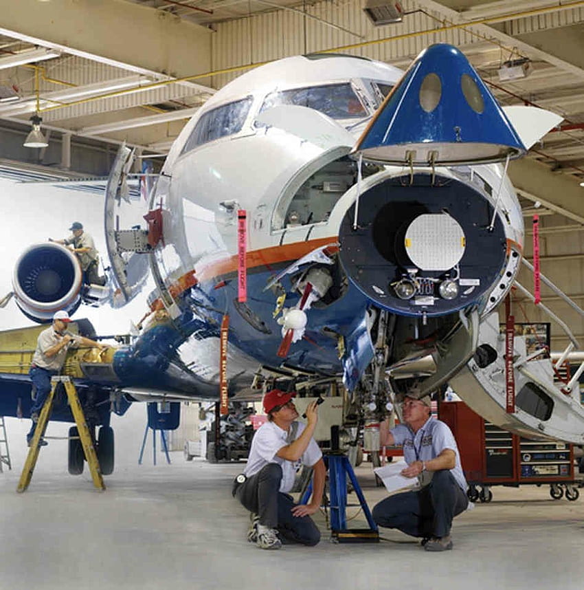 Aircraft Maintenance Technician Resume Sample Latest, aircraft technician HD phone wallpaper