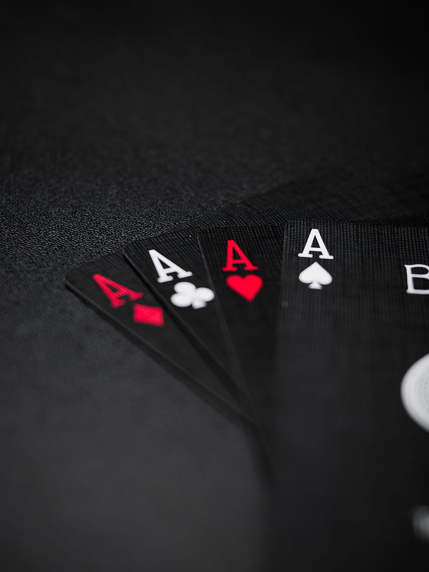 黒の背景に黒のトランプ · ストック、ポーカー カード HD電話の壁紙