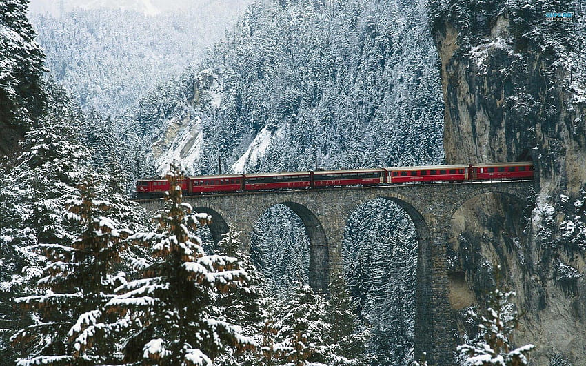 Lembah Engadin, Pegunungan Alpen Swiss Wallpaper HD
