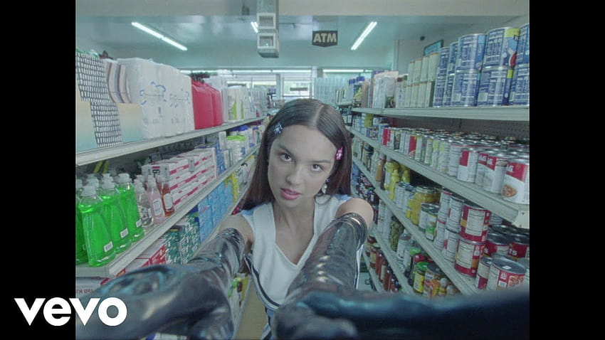 Olivia Rodrigo's 'good 4 u' music video inspires a burst of fiery memes, olivia rodrigo good 4 u HD wallpaper