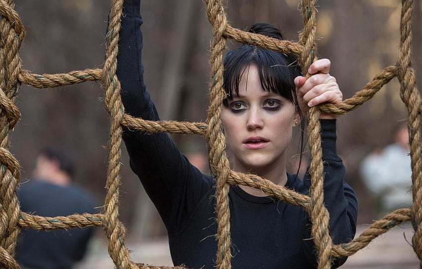 girl, frame, rope, brunette, ropes, training, Maika Monroe, The 5th Wave, 5th wave, Mike Monroe , section фильмы HD wallpaper