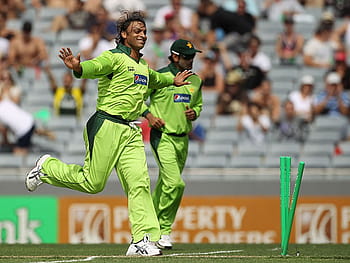 Shoaib akhtar hi-res stock photography and images - Alamy