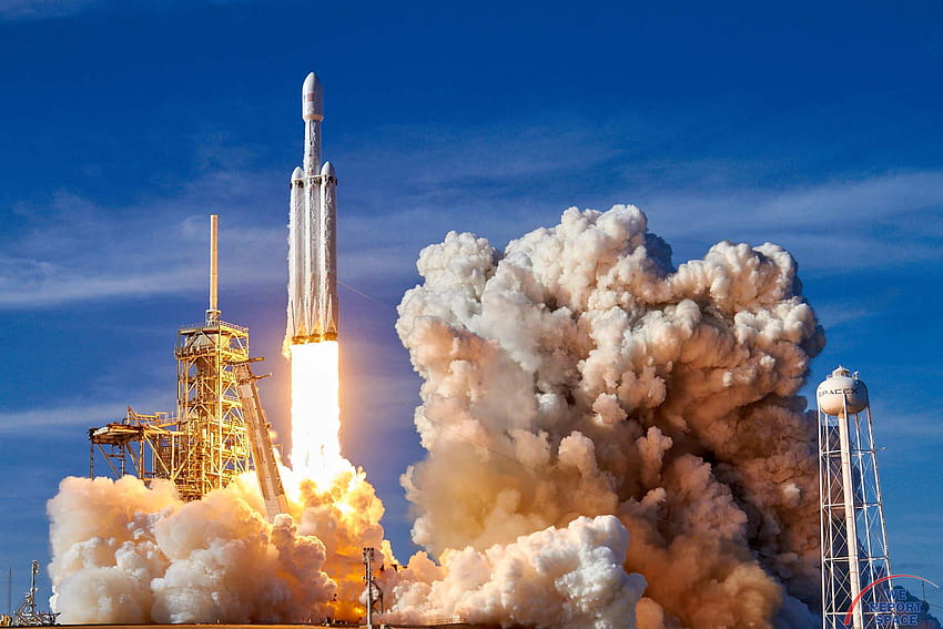 Falcon Heavy taking flight, remote camera from inside LC, spacex falcon heavy HD wallpaper