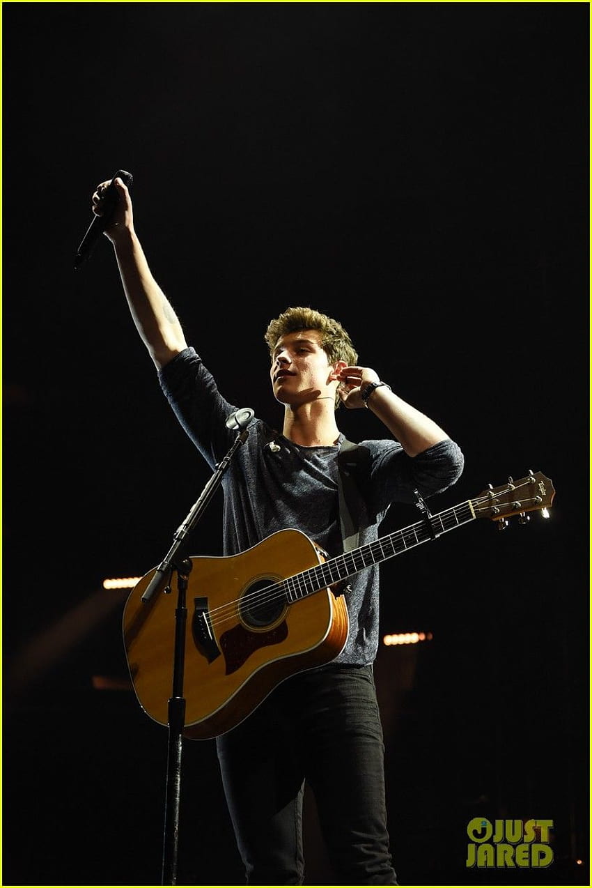 Shawn Mendes wykonuje podgląd trasy „Illuminate” w MSG, koncert Shawna Mendesa Tapeta na telefon HD