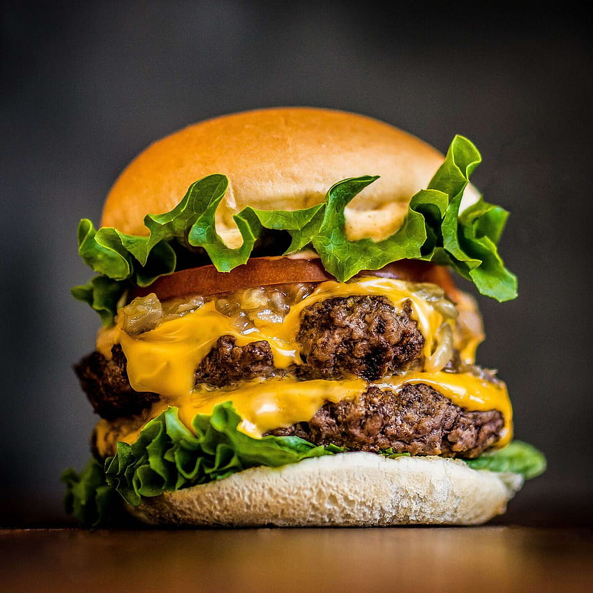 Seorang Pria Mengubah Namanya menjadi 'Bacon Double Cheeseburger', burger ganda wallpaper ponsel HD