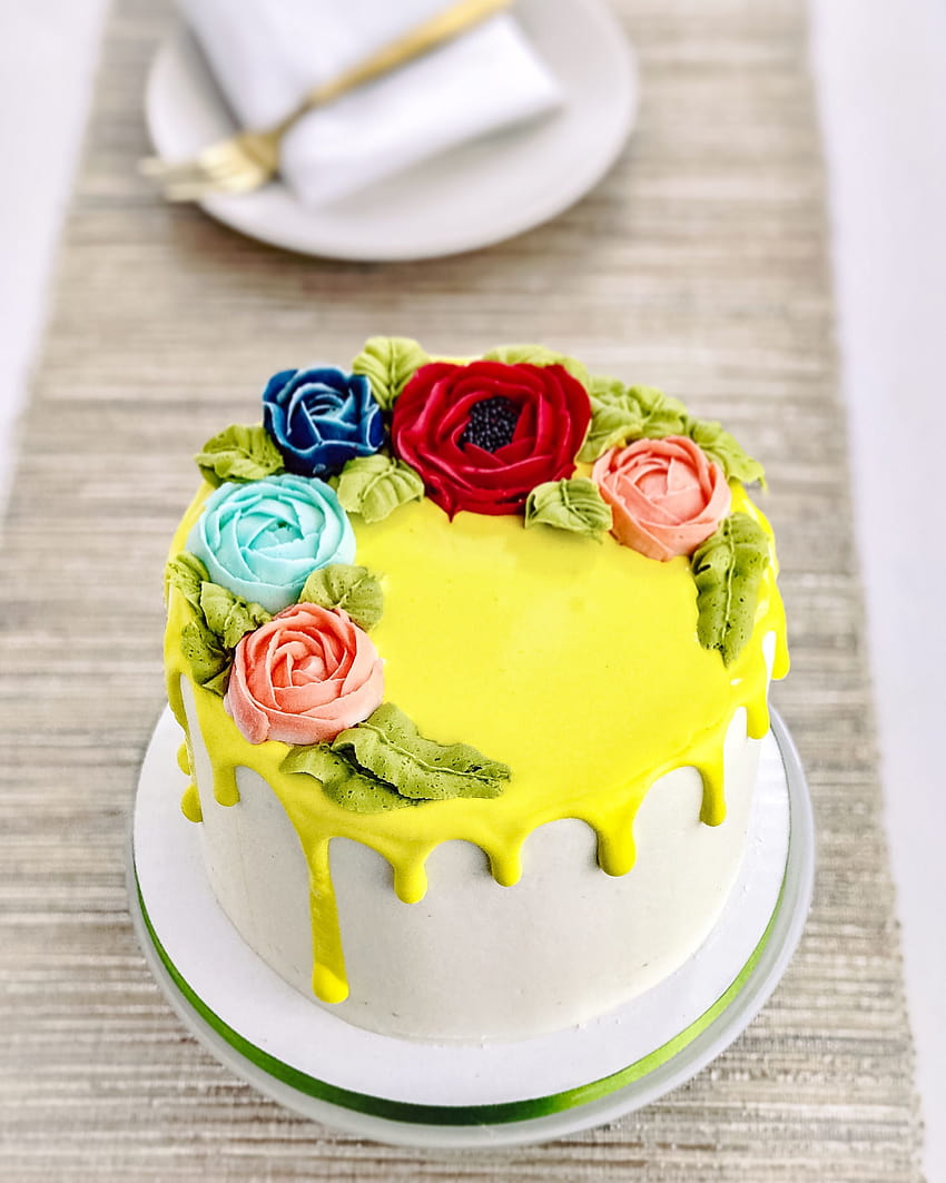 10 Brilliant Yellow Cakes  The Cake Blog