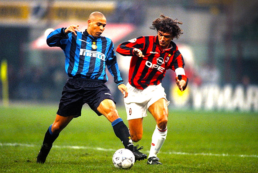 The Ultimate Classic Azzurri – Paolo Maldini Wallpaper HD