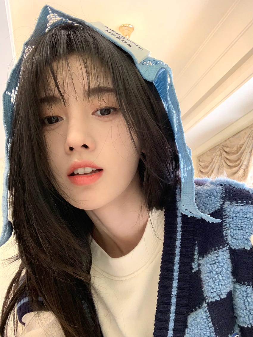 Kiku Ju Jingyi Atriz Cantor Mulheres Chinês Asiático Suéter Cabelo Comprido Papel de parede de celular HD