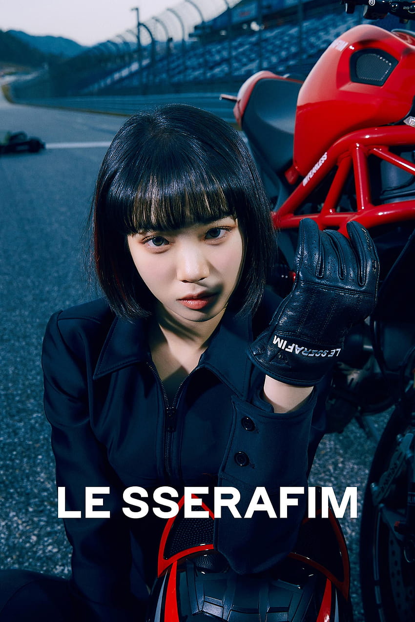Atualização: O novo grupo de garotas do HYBE, LE SSERAFIM, mostra seus movimentos no deslumbrante novo teaser de MV para “FEARLESS” Papel de parede de celular HD