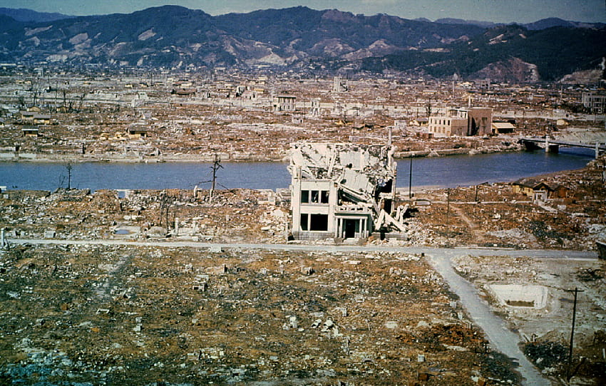 Harrowing, bu hafta 75 yıl önce Hiroşima ve Nagazaki'de korkunç atom bombası yıkımını ortaya koyuyor HD duvar kağıdı