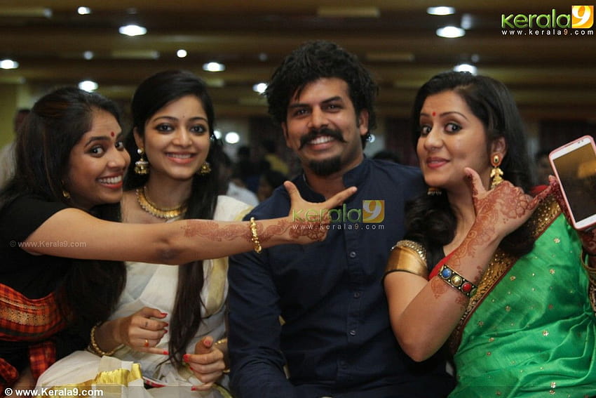 Sunny wayne at shritha sivadas marriage reception 00758 HD wallpaper