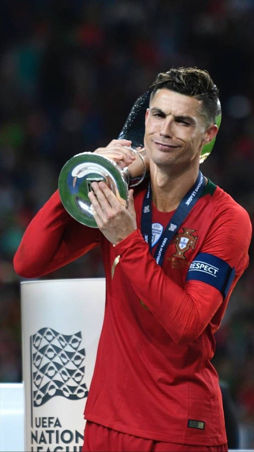 Cristiano Ronaldo por Lucho, ronaldo portugal 2021 fondo de pantalla del teléfono